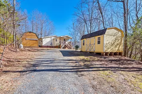 Exterior - 556 Old Cove Rd, Sylva, NC 28779 photo 3 of 11