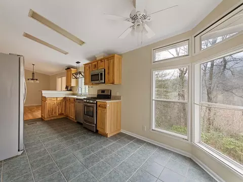 Kitchen - 556 Old Cove Rd, Sylva, NC 28779 photo 3 of 4