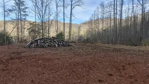 3 Onion Mountain Road, Franklin, NC 28734