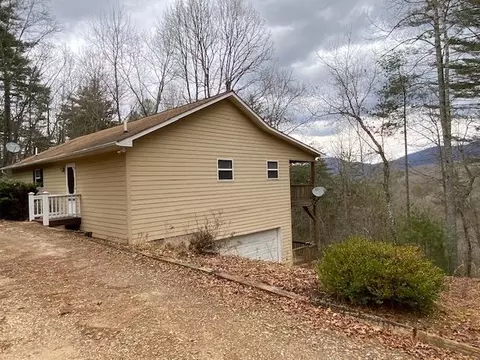 93 Blueberry Hl, Otto, NC 28763