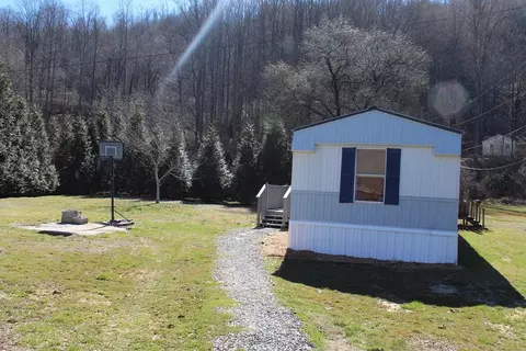 383 Allman Rd, Sylva, NC 28779 photo 17