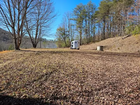 4700 Tessentee Rd, Franklin, NC 28734