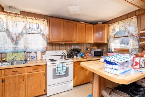 75 Love Ave, Sylva, NC 28779 photo 3