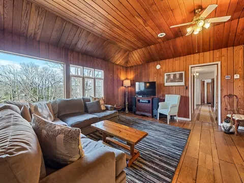 Living - 45 Windiridge Dr, Canton, NC 28716 photo 2 of 4
