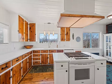 Kitchen - 45 Windiridge Dr, Canton, NC 28716 photo 2 of 4