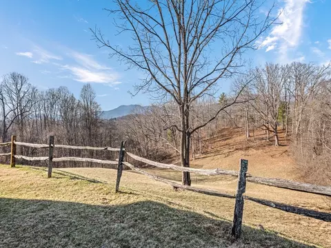 View/Area - 45 Windiridge Dr, Canton, NC 28716 photo 7 of 7