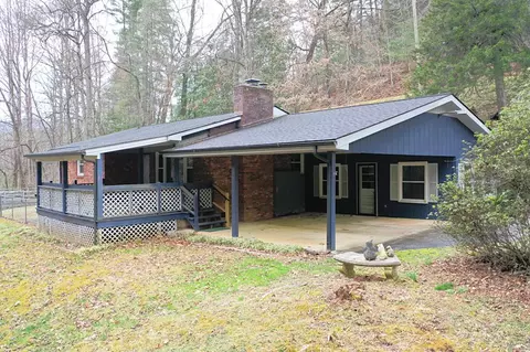 126 Locust Creek Rd, Sylva, NC 28779