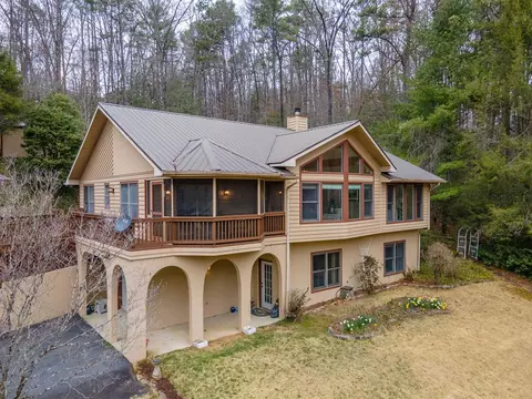 455 Duckback Trl, Whittier, NC 28789