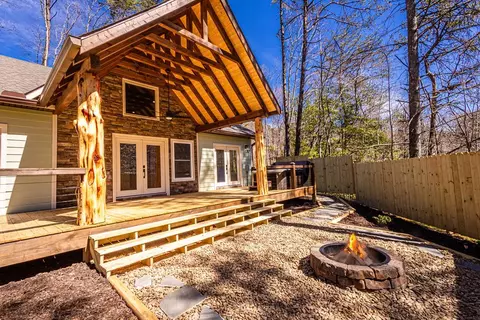 79 Abbey View Rd, Bryson City, NC 28713