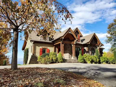 1653 Alarka Highlands Dr, Bryson City, NC 28713
