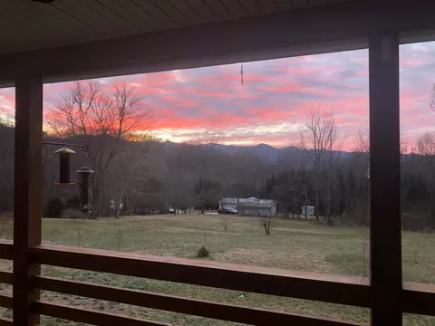 469 Dills Branch Rd, Sylva, NC 28779 photo 3