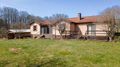 155 Middle Skeenah Rd, Franklin, NC 28734