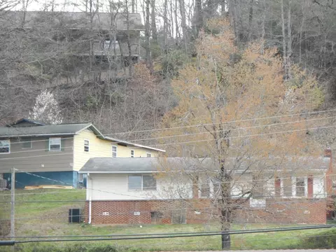 190194 Crane Cir, Franklin, NC 28734