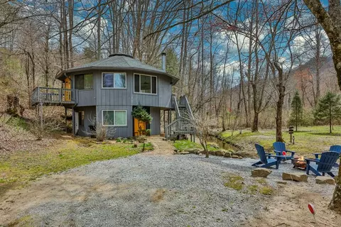 3051 Middle Creek Rd, Otto, NC 28763