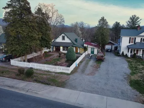 View/Area - 1363 Webster Rd, Sylva, NC 28779 photo 5 of 6