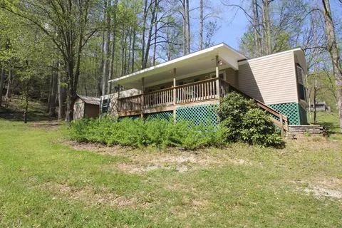 830 Hampton Branch Rd, Topton, NC 28781