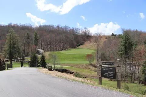 618 618 Rip Saw Rd, Sylva, NC 28779 photo 2
