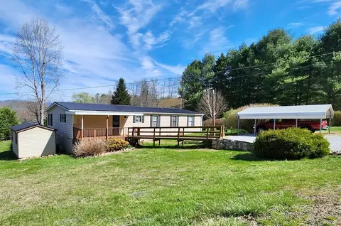 99 Trimont Lake Rd, Franklin, NC 28734