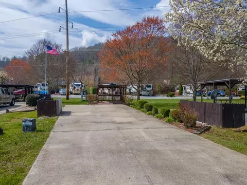 lot9 50 Timber Leaf Dr, Sylva, NC 28779