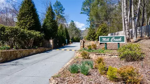 343 Reserve Rd, Franklin, NC 28734