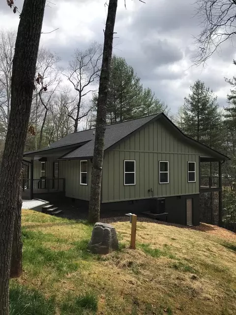 602 John Teague Rd, Franklin, NC 28734