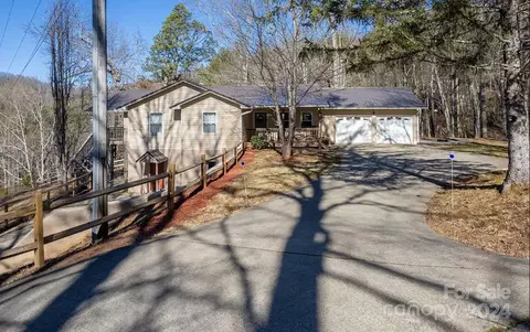 164 Sage Rd, Franklin, NC 28734