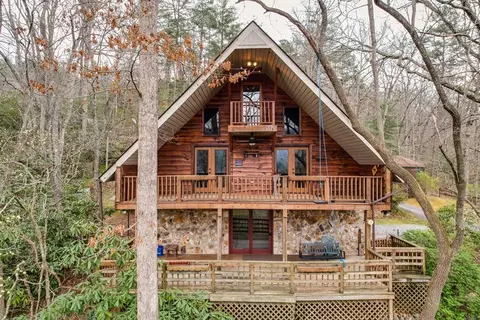 103 Sunset Trace Trl, Franklin, NC 28734