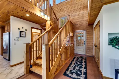 Entry Way - 184 Eagle Hts, Franklin, NC 28734 photo 1 of 1