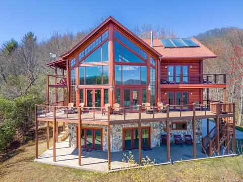 184 Eagle Hts, Franklin, NC 28734