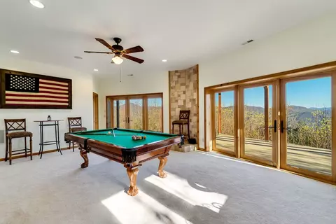 Living - 184 Eagle Hts, Franklin, NC 28734 photo 8 of 9