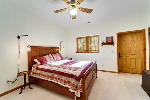 Bedroom - 184 Eagle Hts, Franklin, NC 28734 photo 7 of 8