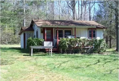 995 N Skeenah Rd, Franklin, NC 28734