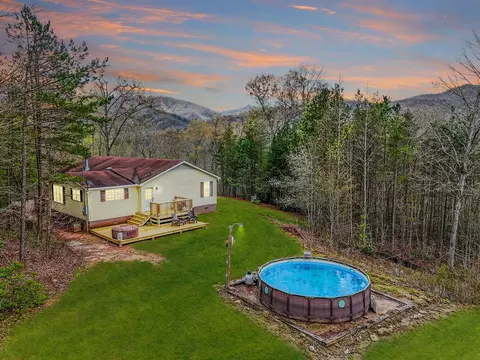 3059 Fontana Rd, Fontana Dam, NC 28733