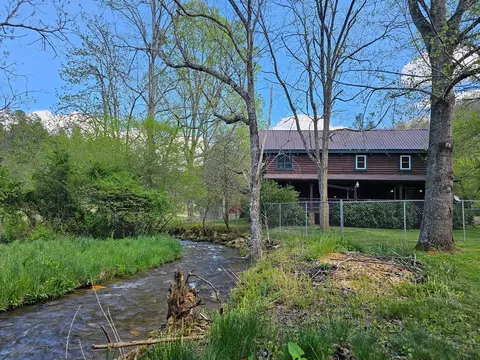 Exterior - 74 Old Cove Rd, Sylva, NC 28779 photo 7 of 16
