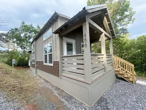 486 Kimberly Ln, Franklin, NC 28734