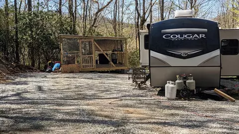 401 Fawn Trl, Topton, NC 28781