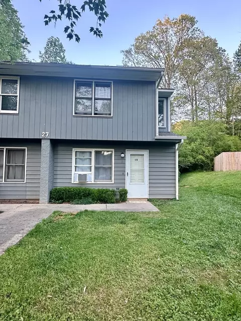 27 E Raccoon Rdg, Sylva, NC 28779
