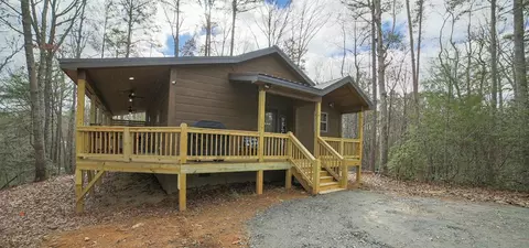 2550 Dickey Rd, Murphy, NC 28906