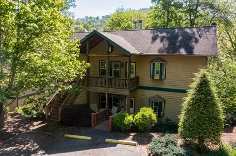 668 Olympic Dr #1, Whittier, NC 28789