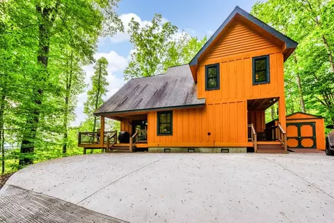 27 Hickory Springs Trl, Bryson City, NC 28713