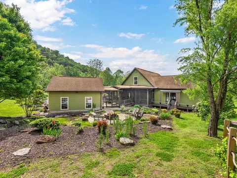 579 Buff Crk, Sylva, NC 28779 photo 5