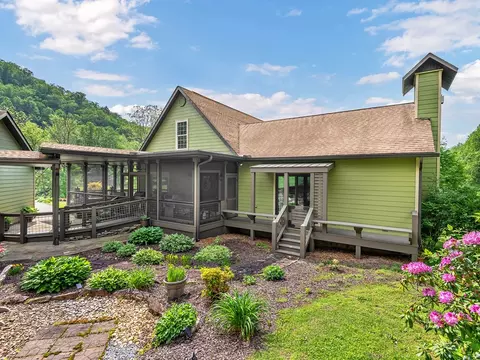 579 Buff Crk, Sylva, NC 28779 photo 6