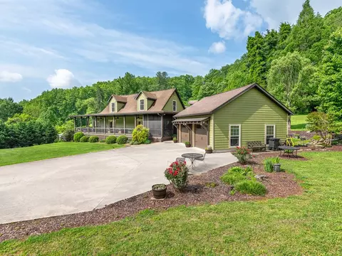 579 Buff Crk, Sylva, NC 28779 photo 2