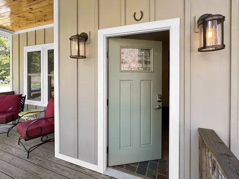 110 Church Ave, Bryson City, NC 28713