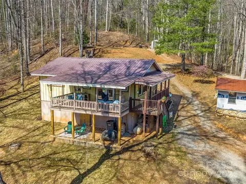 449 Happy Hollow Rd, Sylva, NC 28779