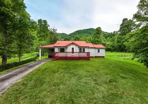 3040 Highway 28, Almond, NC 28702