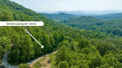 5 Watauga Road, Franklin, NC 28734