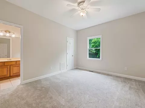Bedroom - 86 Arcadia Lake Dr, Clyde, NC 28721 photo 5 of 7