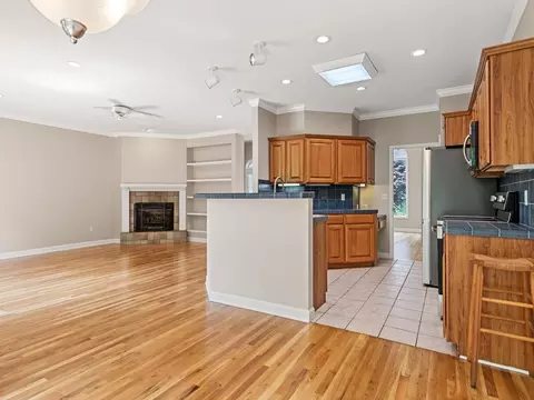 Living - 86 Arcadia Lake Dr, Clyde, NC 28721 photo 5 of 7