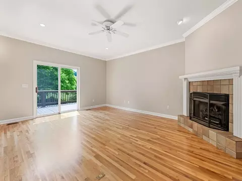 Living - 86 Arcadia Lake Dr, Clyde, NC 28721 photo 3 of 7